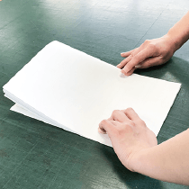 図面を二つ折りにする